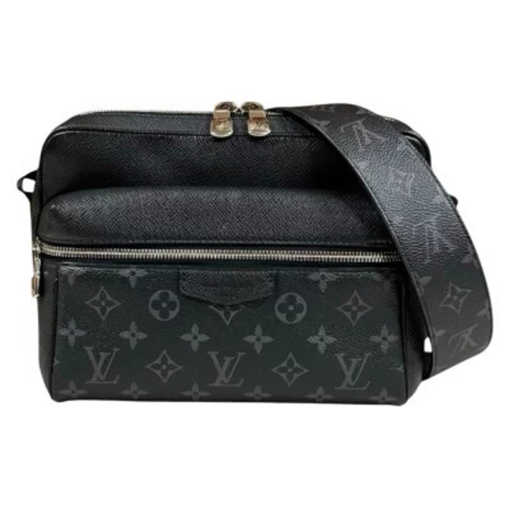 Louis Vuitton Outdoor Messenger Taigarama Shoulder Bag Taiga Leather Black